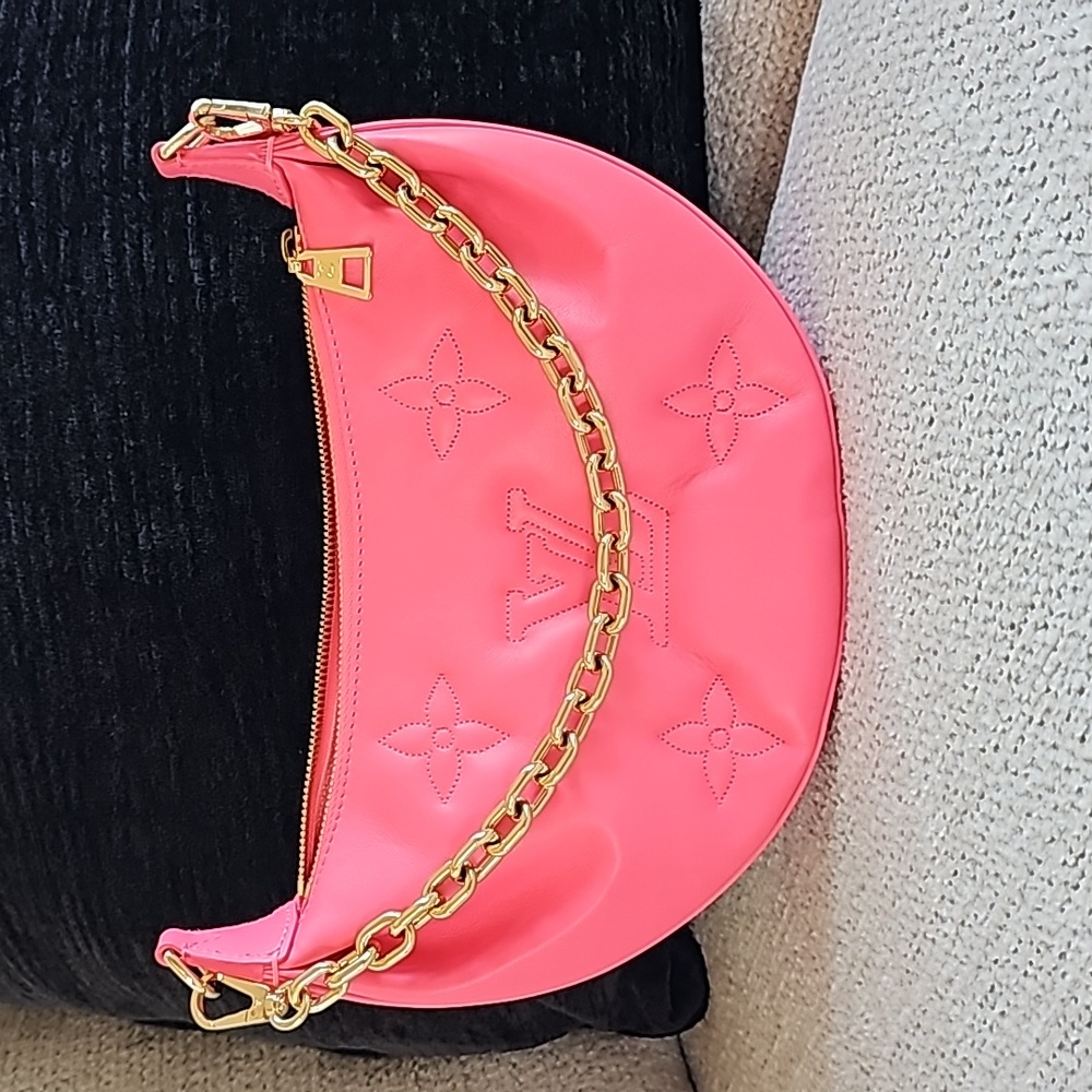 New w/o tag LV Coussin Over The Moon.